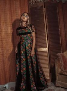 Meet your Posher, Carrie